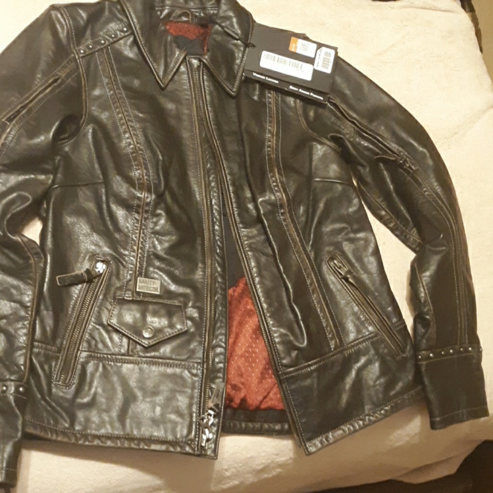 Brand new Harley-Davidson black leather jacket tag
